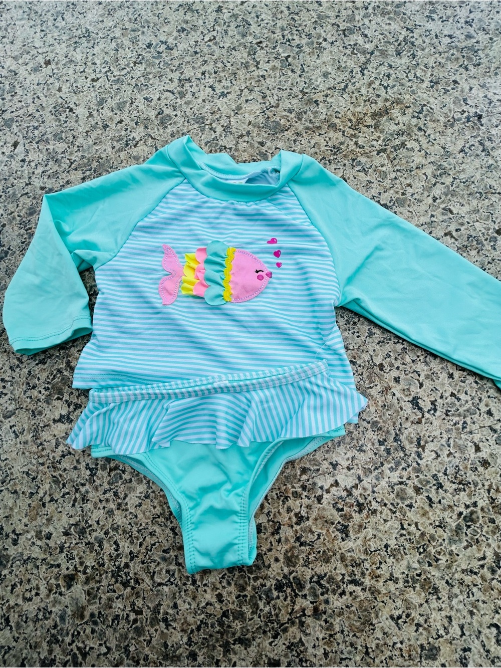Wippette Toddler Girl Fish 2pc swimsuit - 3T - New